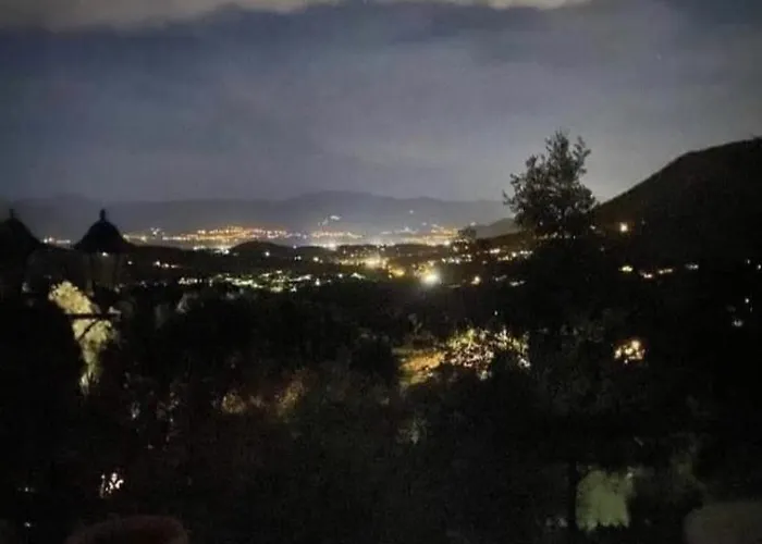 別荘 Paradisu Ajaccio アピエット