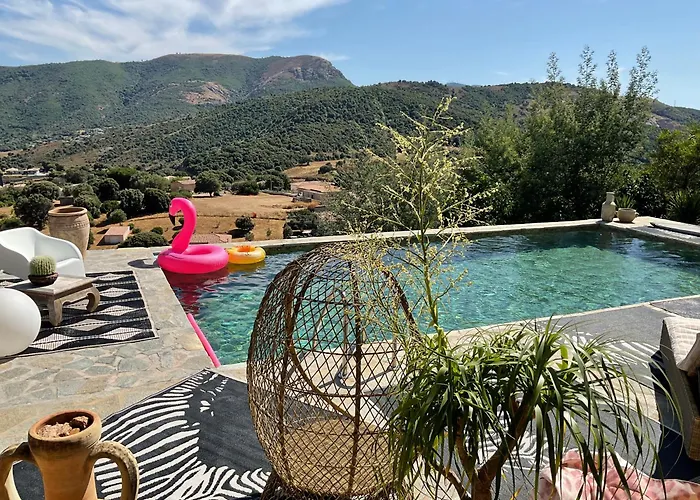 別荘 Paradisu Ajaccio アピエット