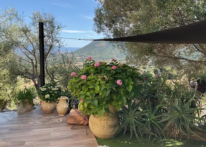 Paradisu Ajaccio 別荘 アピエット