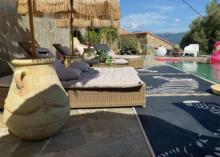 Paradisu Ajaccio 別荘 アピエット