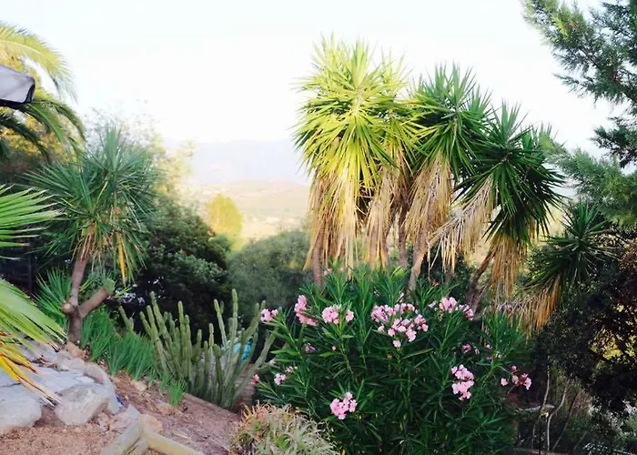 Paradisu Ajaccio 別荘 アピエット